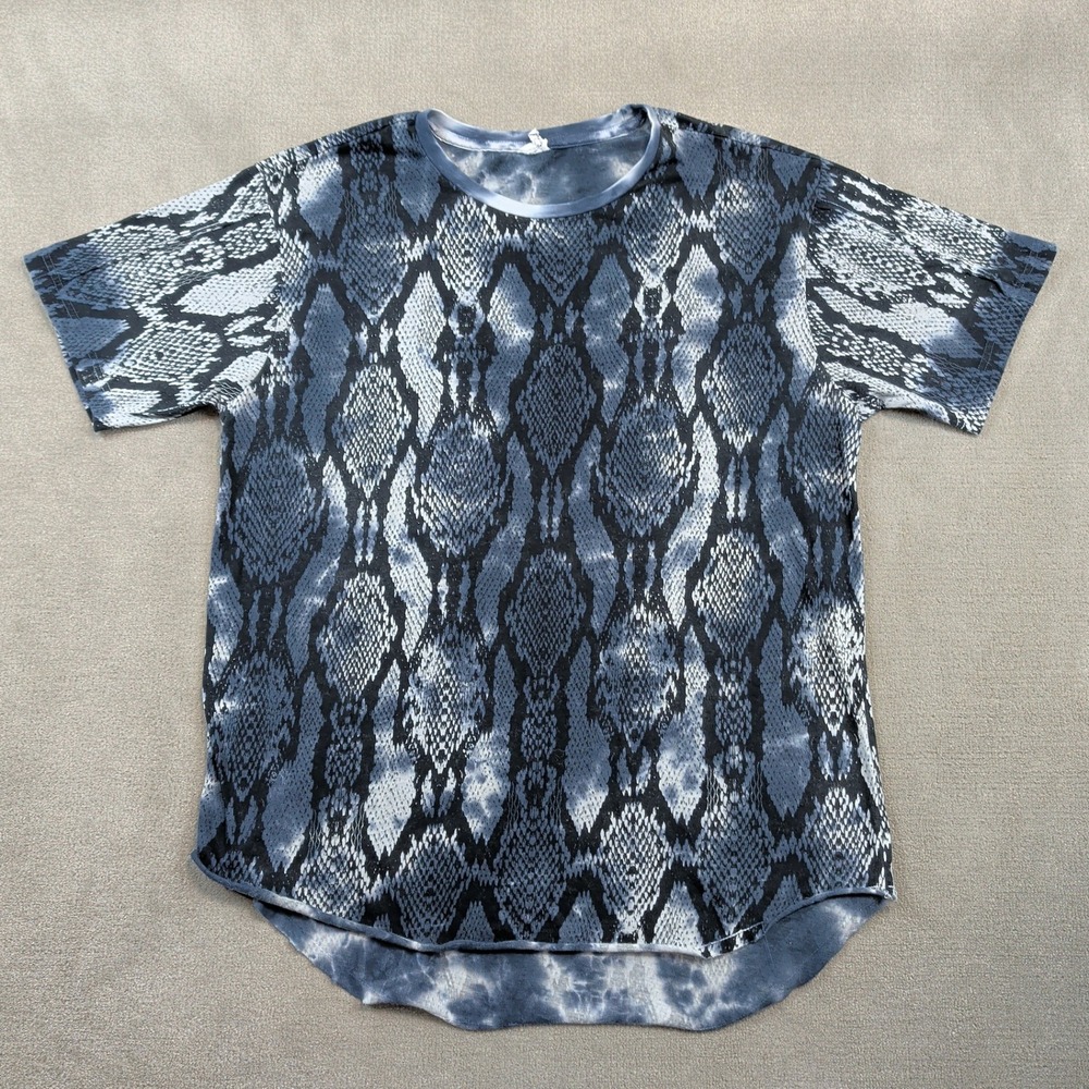 Akademiks XL T-Shirt Womens Blue Black Snakeskin Python Print Cotton Curved Hem
